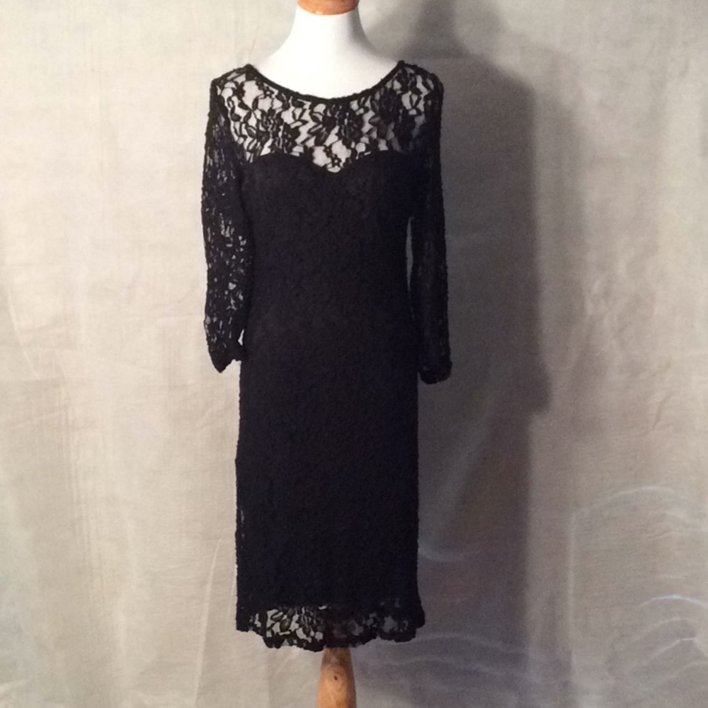 Nostalgia Black Lace Sheath Dress - M